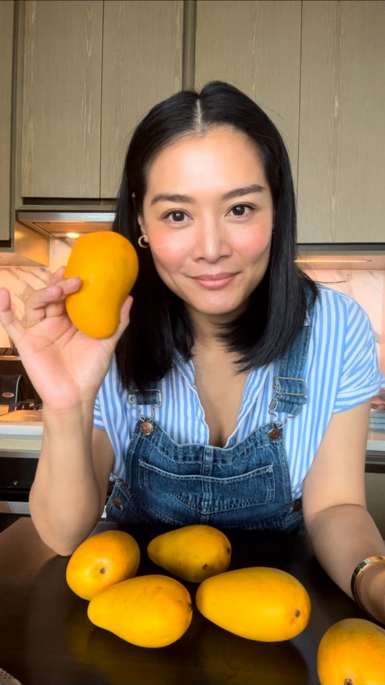 How To Ripen Mangoes (Thai Style)