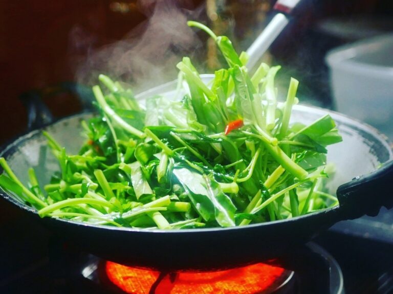 Stir-fried Morning Glory (Pad Pak Boong Fai Dang)