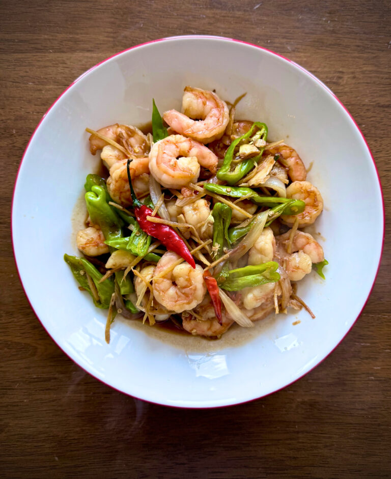 Goong Pad Khing (Stir-Fried Shrimp With Ginger)